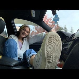 Meet your Posher, Amie